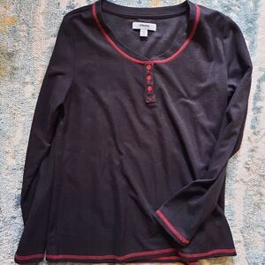 Sonoma long sleeve shirt with red trim